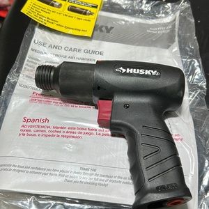 New opened box HUSKY MEDIUM STROKE AIR HAMMER (SKU 761 336)